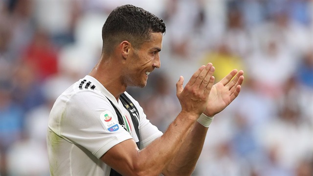 Ronaldo Juventus formasıyla ilk golünü attı