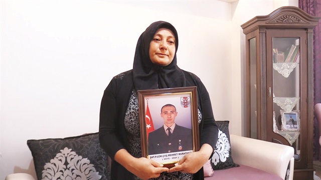 Şehit Mehmet Muratdağı’nın annesi Sibel Muratdağı