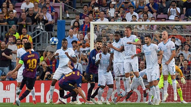 Messi şov yaptı, Barcelona farklı kazandı