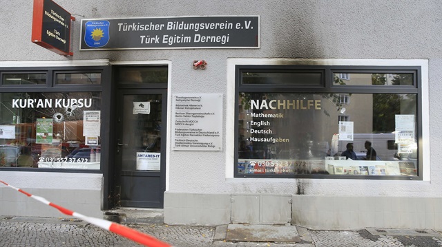 Sympathizers of terrorist group PKK throw Molotov cocktails at cultural association of Turkish immigrants in Berlin