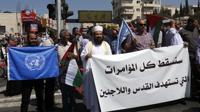 Protest against UNRWA aid cuts, downsizing plans
