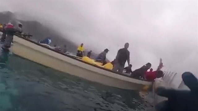Okyanusa inen uçaktan kurtarma anı kamerada