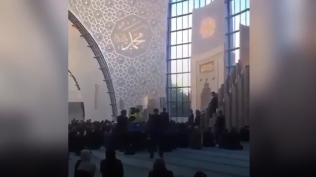 Erdoğan'dan Köln Merkez Camii'nde Kur'an tilaveti