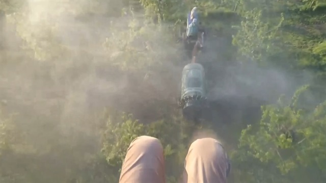 Çiftçiye selam vermek isteyen paraşütçü 15 metre yere çakıldı