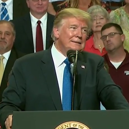 Trump: Kral Selmanı korumasak 2 hafta o koltukta oturamaz