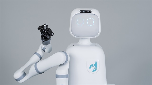 Hastane robotu “Moxi” ile tanışın