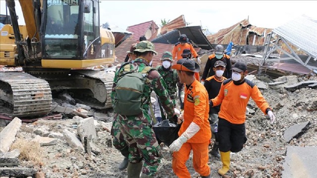 More than 1000 people are feared to be under debris in disaster-hit Indonesia after the 7.4-magnitude earthquake and tsunami hit Sulawesi Island
