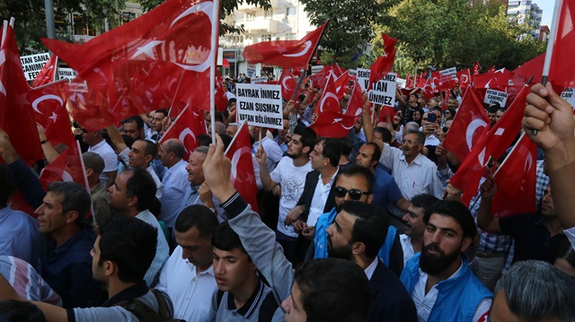 Turks march to condemn terrorist attack in Batman