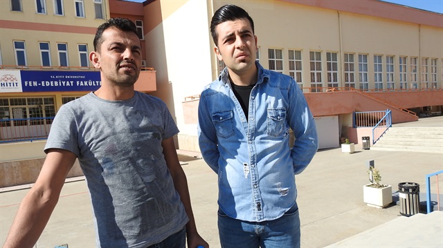 Sınava 20 saniye geç kalınca alınmayan bir genç kız ise gözyaşlarına boğuldu.
