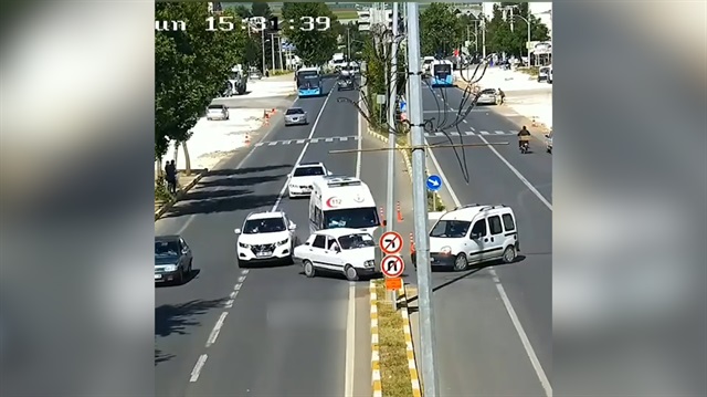 Ambulansın perte çıkmasıyla sonuçlanan kazada hatalar zinciri