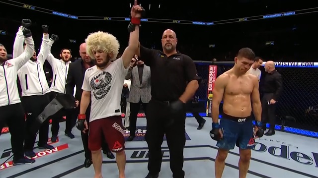 Khabib, McGregor’a cevabı yumruklarıyla verdi