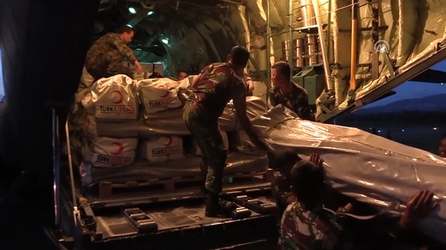 Turkey sends humanitarian aid to quake-hit Indonesia