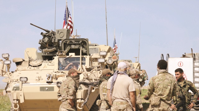 YPG/PKK, ABD’den çukur kazmaya devam edebileceği yeni iş makineleri sağladı.