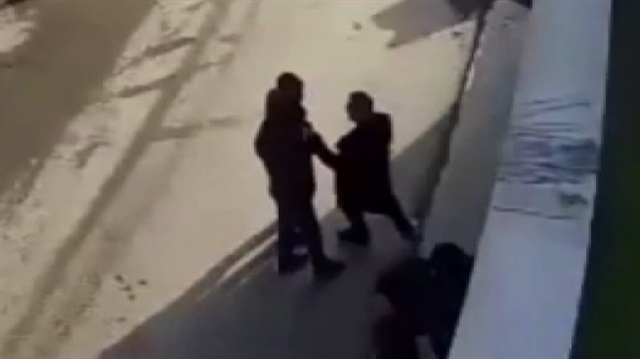 Sahte polislerin yakalanma anı kamerada