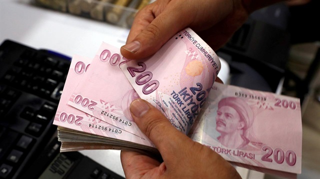 Hükümet tarafından belirlenen İstisnalar hariç sözleşmelerde Türk Lirası'na geçiş için tanınan süre bugün doluyor.