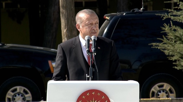 Erdoğan komandolar için Mehmet Akifin şiirini okudu