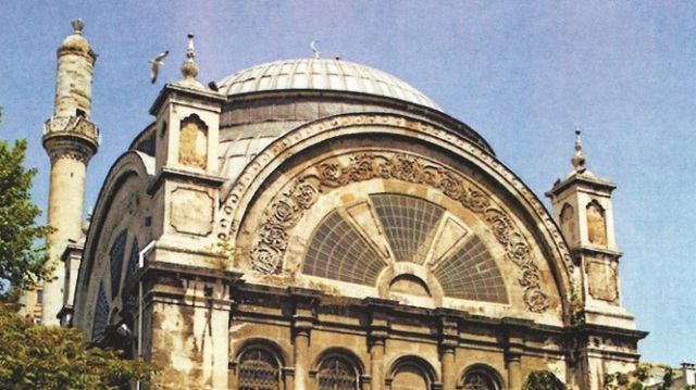 Cihangir Camii Vakıflar Genel Müdürlüğü’nce tamir edildi.