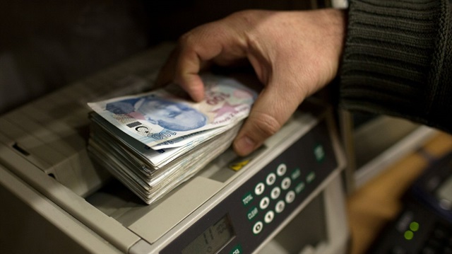 Yurt içi yerleşikler ocak-ağustos döneminde yurt dışına 2 milyar 808 milyon dolarlık doğrudan yatırım yaptı.