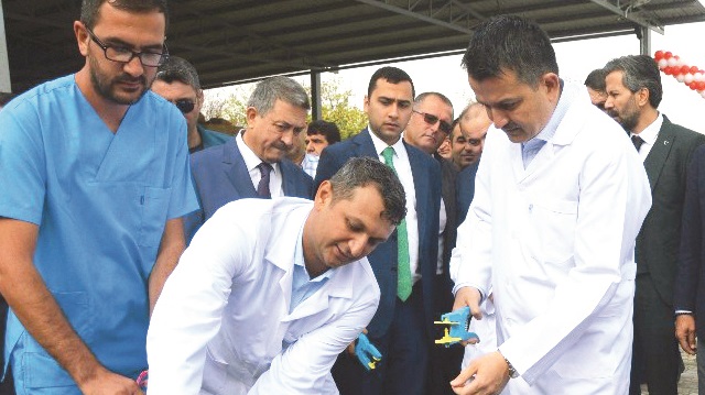 Bekir Pakdemirli (Sağda)