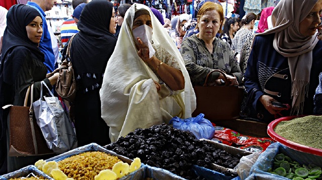 Cezayir'de peçe yasaklandı