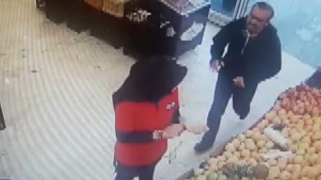 Arkadaşlık teklifini kabul etmeyince bıçaklandı