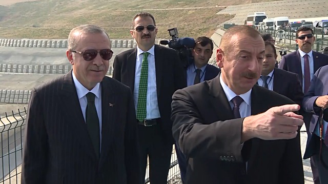 Erdoğan ve Aliyev rafineride incelemelerde bulundu