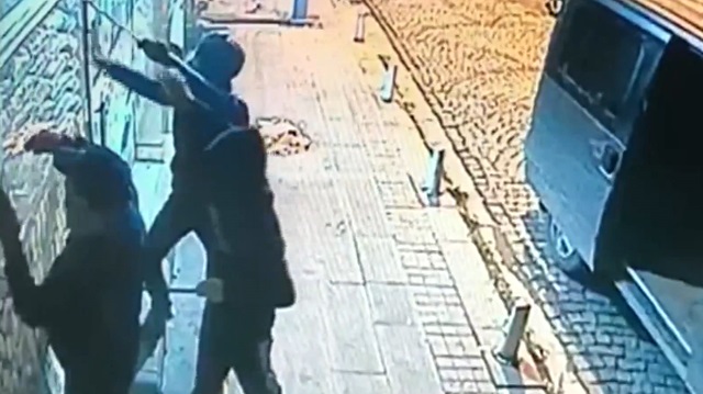 Kuruyemişçiden 20 bin liralık hırsızlık kamerada