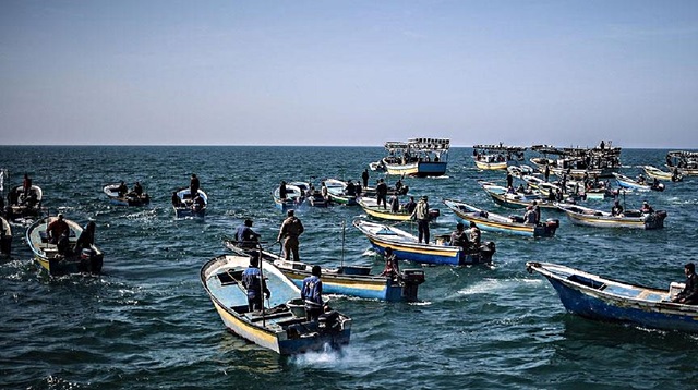 Gazans set sail to break Israeli siege
