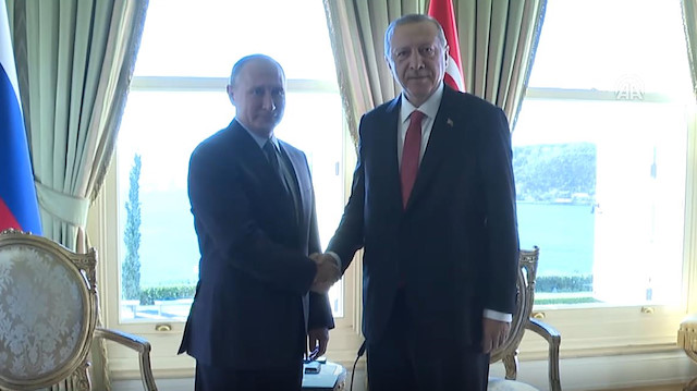 Erdoğan meets Putin ahead of Syria summit