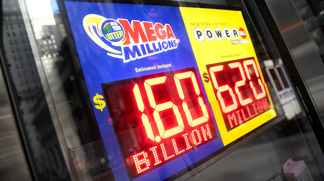 Winning numbers for Powerball's $688 million jackpot drawn