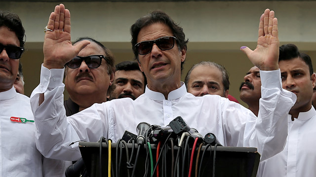  Imran Khan 