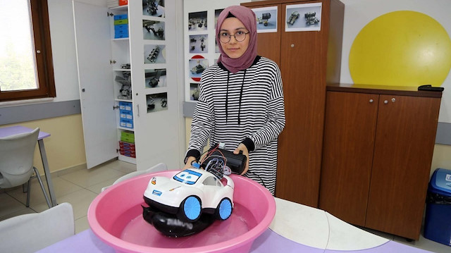 Nazlı Nur Karaboğa, projesine “Batmayan Araba” ismini verdi.