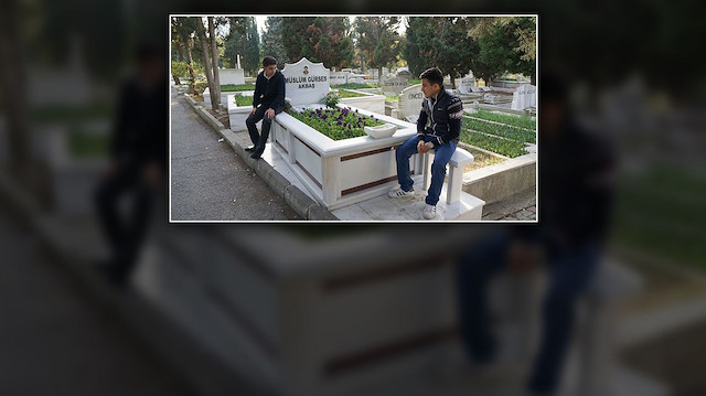 Müslüm filminden çıkanlar soluğu mezarlıkta alıyor
