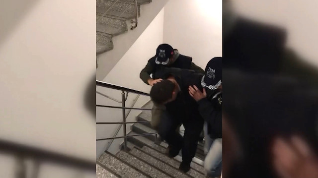 FETÖnün Kara Kuvvetlerindeki ankesörlü telefon fareleri yakalandı