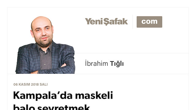 Kampala’da maskeli balo seyretmek
