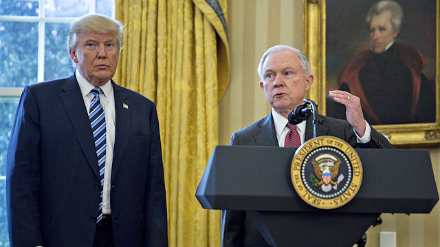 ABD Başkan Trump ile Adalet Bakanı Jeff Sessions