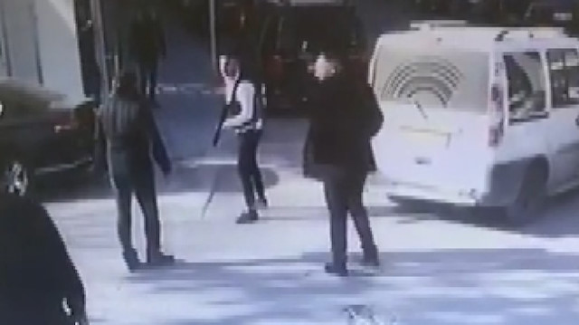 Otopark ücreti isteyen görevliye tüfekle karşılık verdi