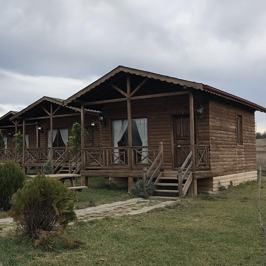 20 yıllık işini bıraktı tatil köyü kurdu