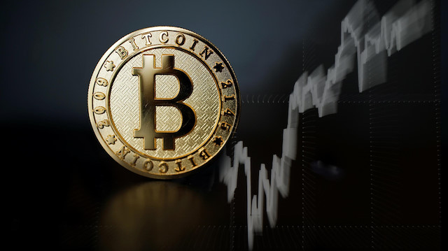 Blockchain teknolojisi, finans sektörü de dahil olmak üzere oldukça yenilikçi fırsatlar sunuyor .