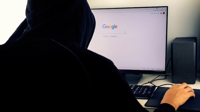 Google geliştireceği akıllı ev ürünleriyle rakipleri Amazon ve Facebook’u geride bırakmak istiyor. Ama bunu yaparken de evimizi dinlemeye ihtiyaç duyuyor.