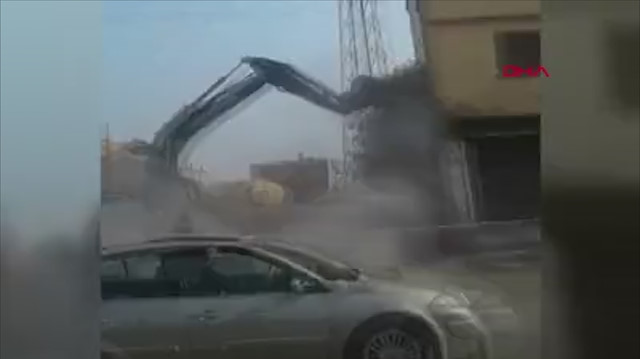 Bursada güvenlik önlemi alınmadan yıkım