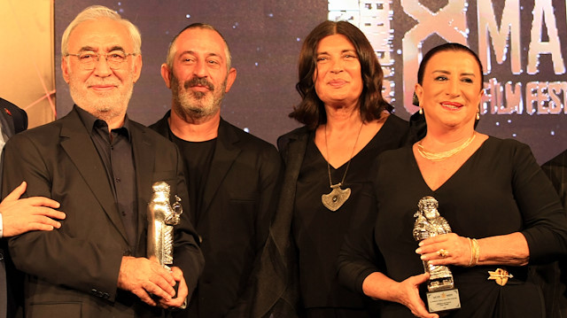 Şener Şen, Cem Yılmaz, Şerif Sezer ve Perran Kutman.