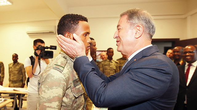 Milli Savunma Bakanı Hulusi Akar,