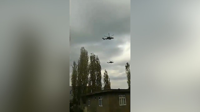 ATAK helikopterlerinden havada saygı duruşu