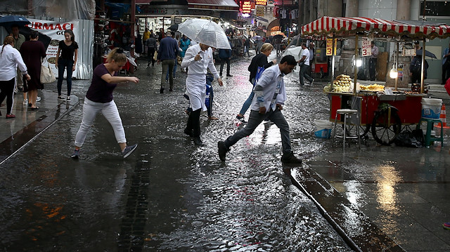 Meteorolojiden sağanak yağış uyarısı yapıldı.