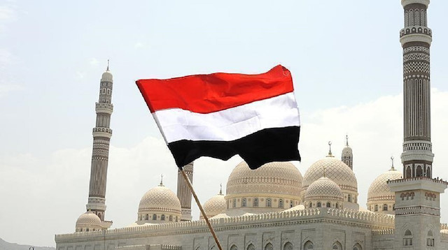 The information minister in Yemen’s rebel government has defected to neighboring Saudi Arabia, according to a government official on Sunday.
