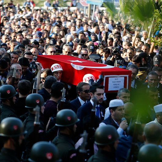 Şemdinli şehidine silah arkadaşlarından yürek burkan veda