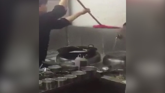 Ucuz restoranların mutfağından mide bulandıran görüntüler
