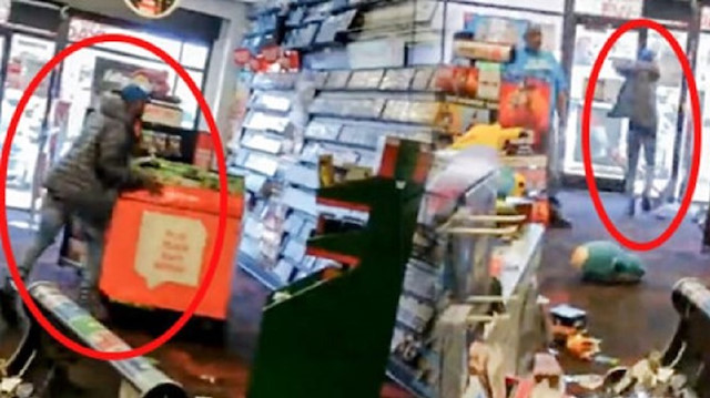 Oyun makinesine kızan adam ortalığı birbirine kattı