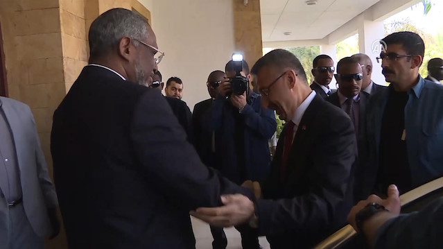Turkish VP meets Sudanese premier in Khartoum
